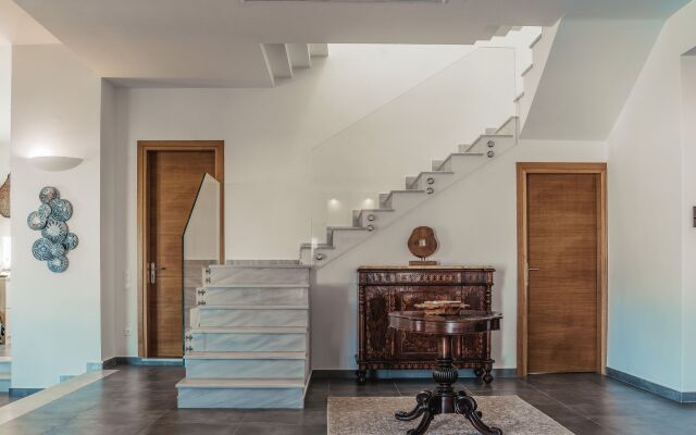 Kaminos Private Villa