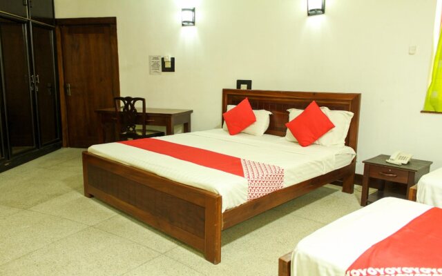 OYO 106 Hotel 12