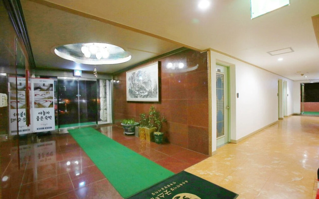 Paju Phillips