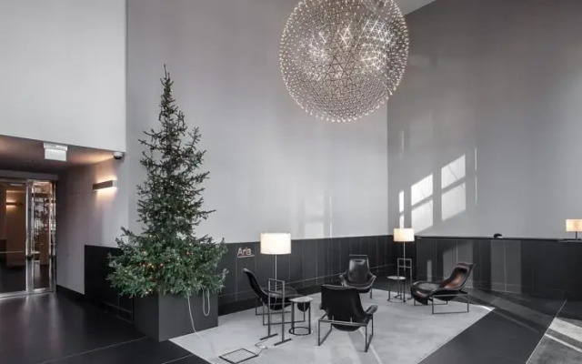 Aria Luxury in Skyscraper