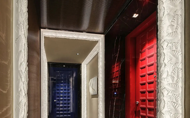 J Hotel, Shanghai Tower