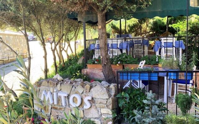 Mitos Hotel