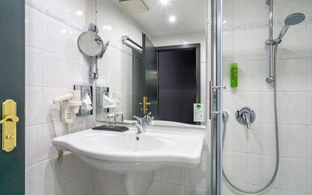 SL'otel im Parforcehaus