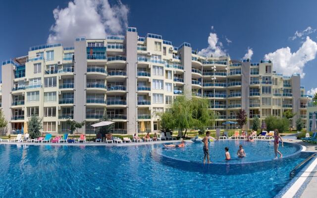 Oasis Suites Apartments and Studios