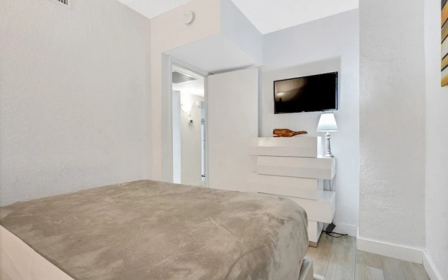 Luxury Sunny Isles Beach Condos