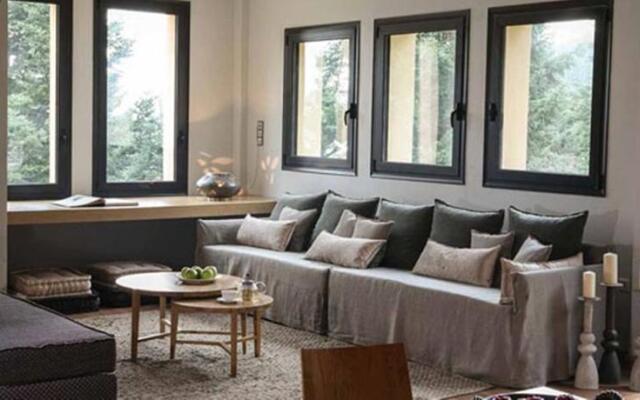 Natura Vytina Hotel