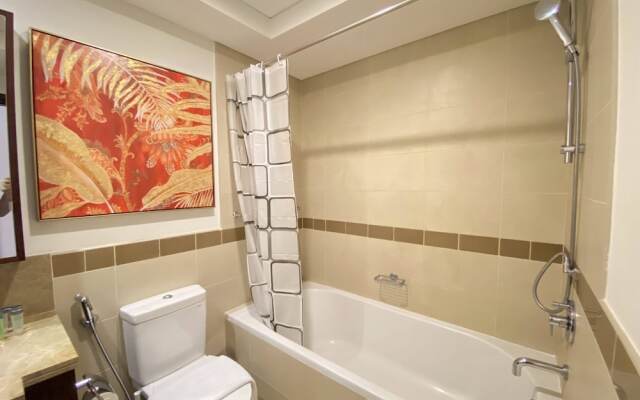 Lux BnB I 29 Burj BLVD I Pool Views