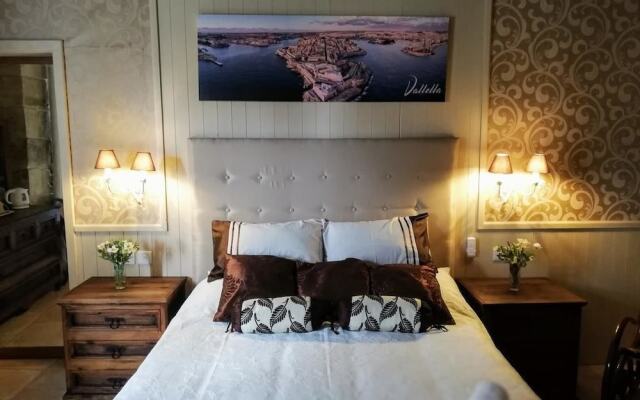 Village Knights Accommodation