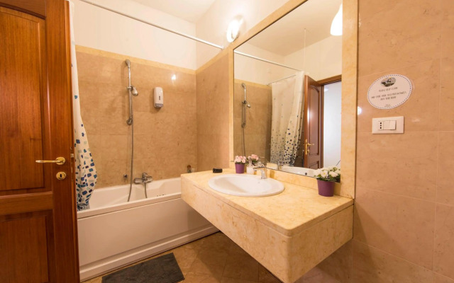 BigFamilyFlats - Sistine Chapel