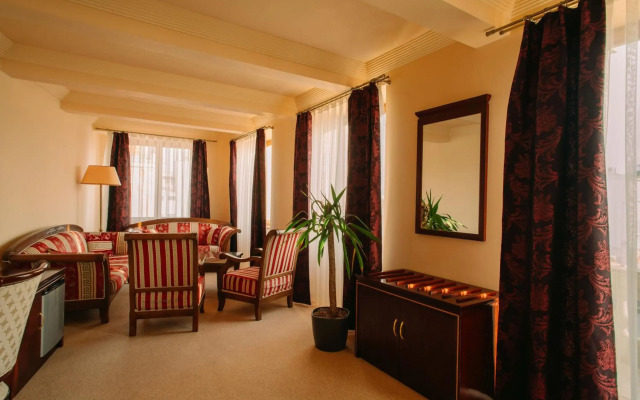 Grand Hotel Sole (ex. Hotel Golden Hoffer & Best Western Hotel Dituria)