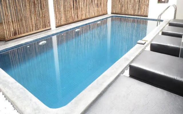 Le Blanc Boutique Hotel