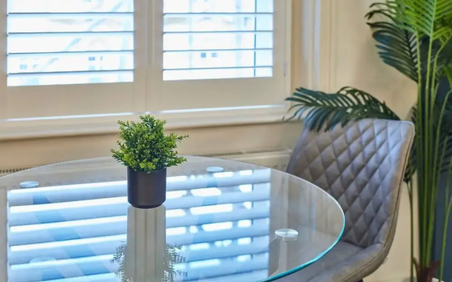 Host Stay The Langley Hotel Apartment 8
