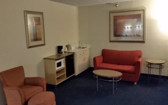 Red Roof Inn PLUS+ Phoenix West