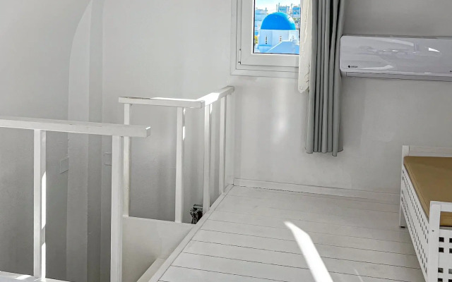 Reverie Santorini Hotel