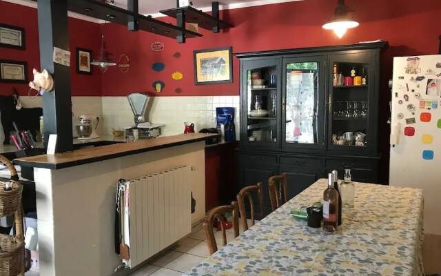 Serene Holiday Home in Domazan With Private Swimming Pool