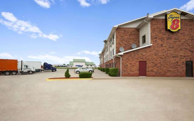 Super 8 by Wyndham Bowling Green