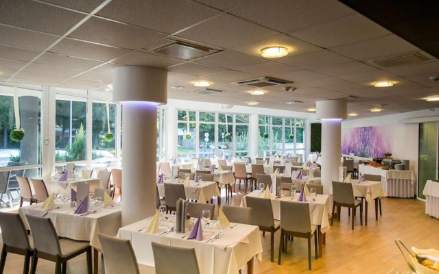 Ambient Hotel And AromaSpa