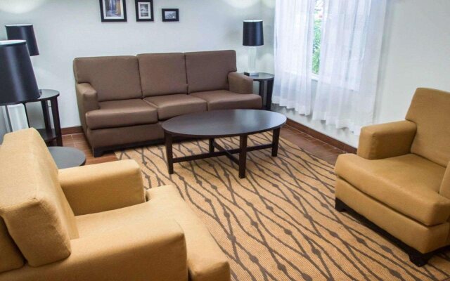 Sleep Inn & Suites Riverfront