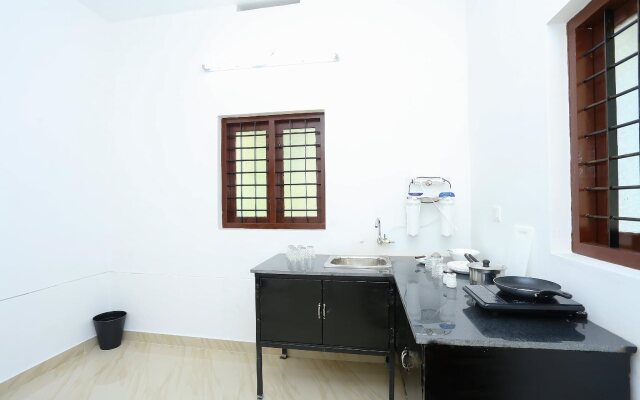 Oyo 25117 Grand Villa