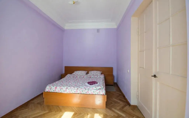 Prorizna Studio Kiev Apartment