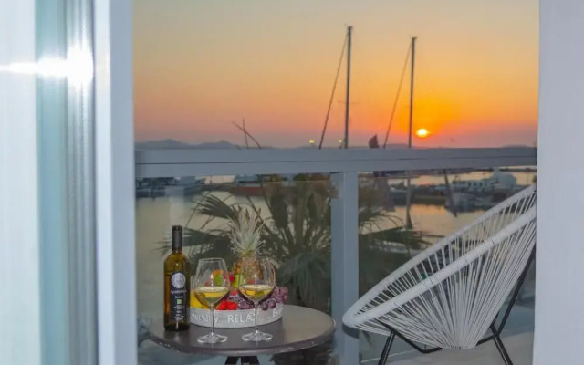 Naxos Riviera Suites