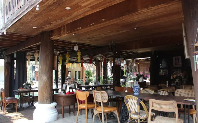 Baan Singkham Resort