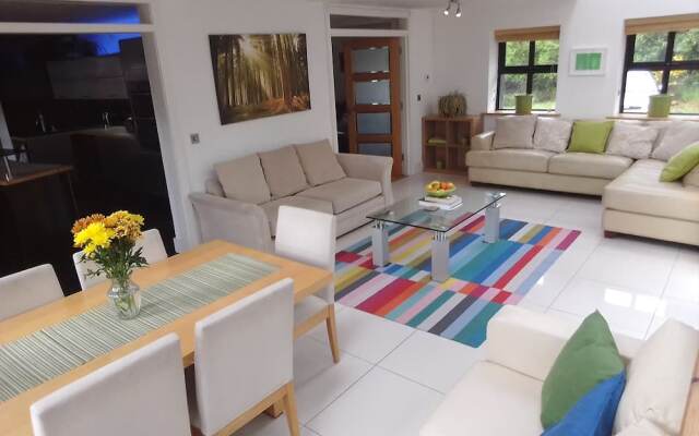 Coill Maher Lake House