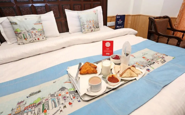 OYO 7008 Astha Cottage