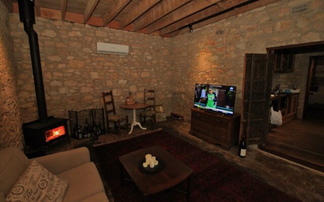 Duxton Coach House
