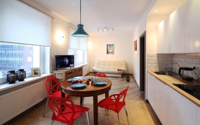 CoHome Stylish Apartment