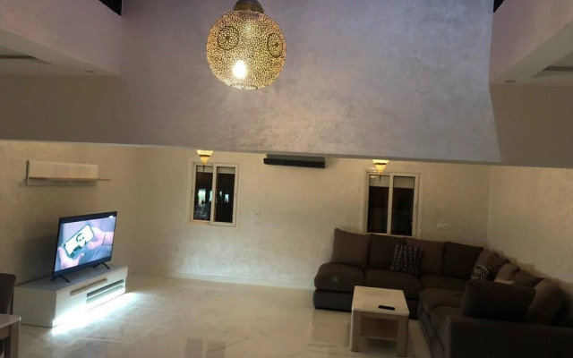 Yallahriyad Triplex For 6 Persons Max