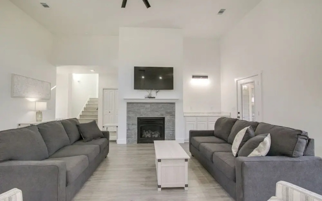 Pet-friendly Cotter Retreat w/ Deck & Gas Grill!