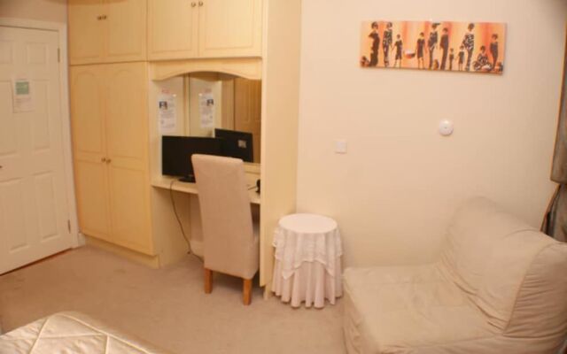 Eske Villa Bed & Breakfast