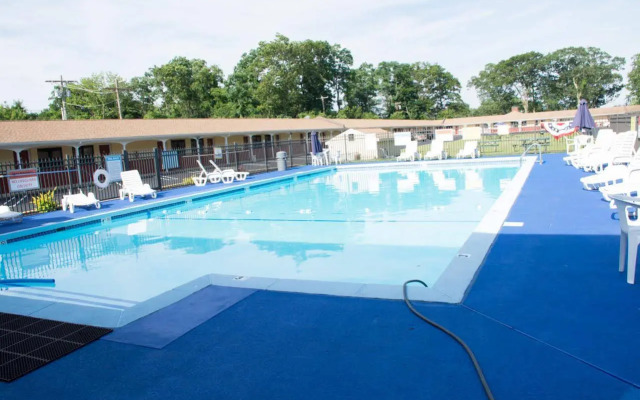 Atlantic Inn & Suites
