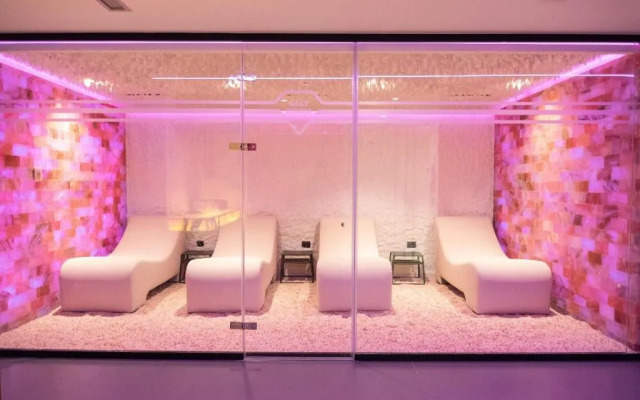 Black Diamond Hotel