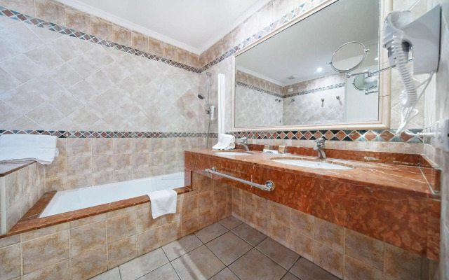 Bull Vital Suites & Spa Boutique Hotel - Only Adults