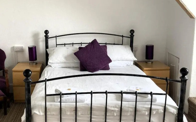 Donnington Guest House