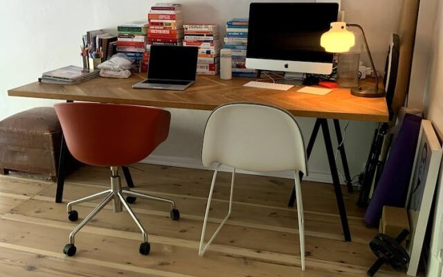 Christianshavn Canalside Luxury Apartment