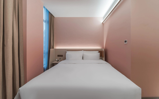 Ji Hotel Guangzhou Baiyun Station Sanyuanli Avenue – Guest Rooms – Guangzhou