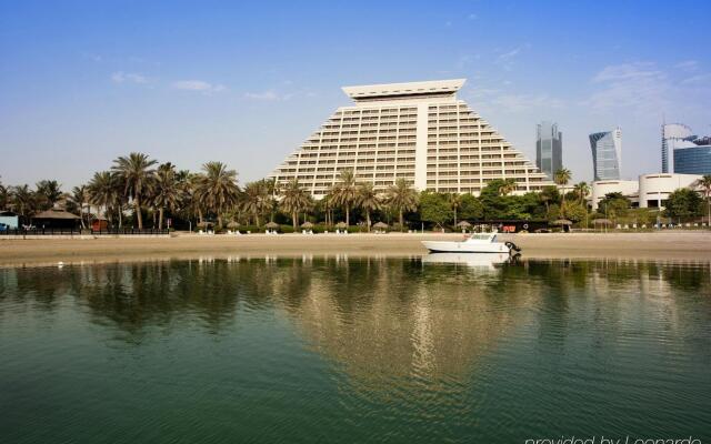 Sheraton Grand Doha Resort & Convention Hotel