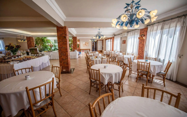 Farina Park Hotel