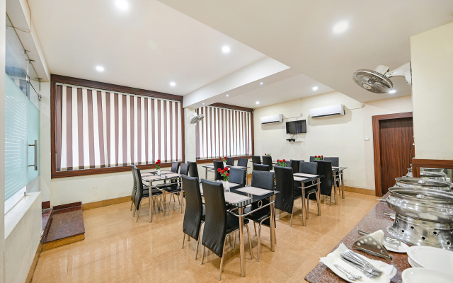 Capital O 28034 Triple Tree Hotels & Resorts