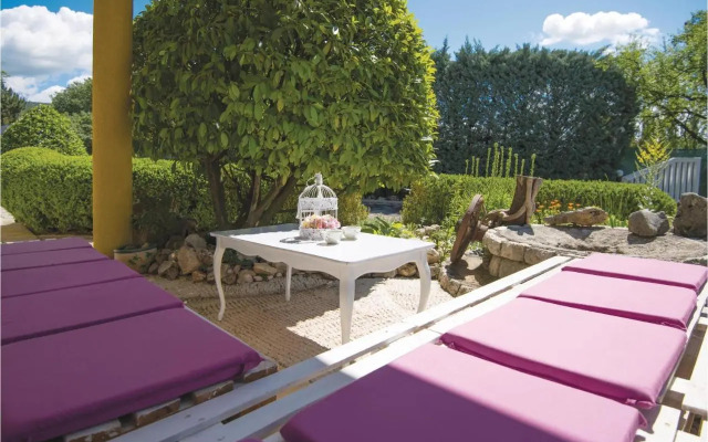 Three-Bedroom Holiday Home in Imotski