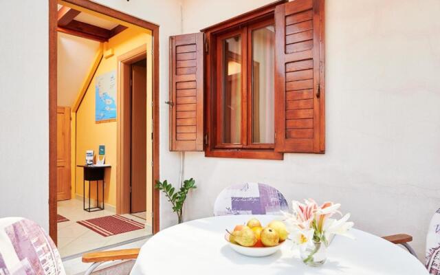 Apartment and Room Ivica