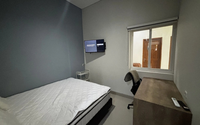 Colletion O near Living Plaza Cirebon fo – Guest Rooms – Cirebon