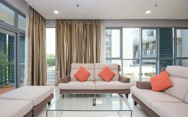 3BR Somerset Apt 2 TVs With Harbour View, Legoland