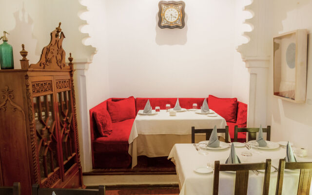 Hotel Blanco Riad