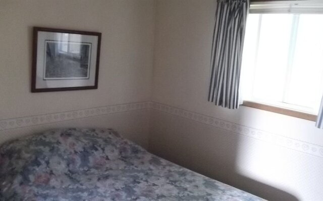 The Lake Of Bays Lodge