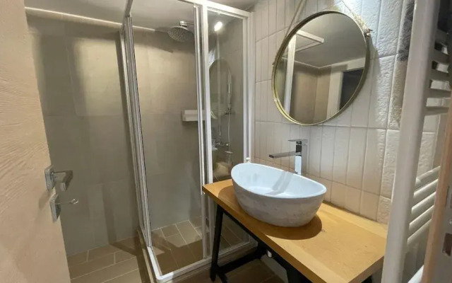 Eunoia Apartment - At062