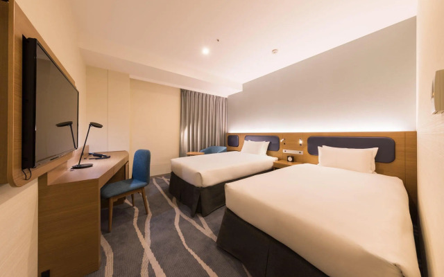 JR-East Hotel Mets Funabashi